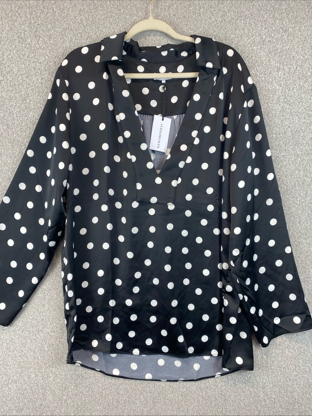We Wore What Women Mini Shirt Dress Black Polka Dot Size S Satin Deep V-neck - Picture 2 of 10